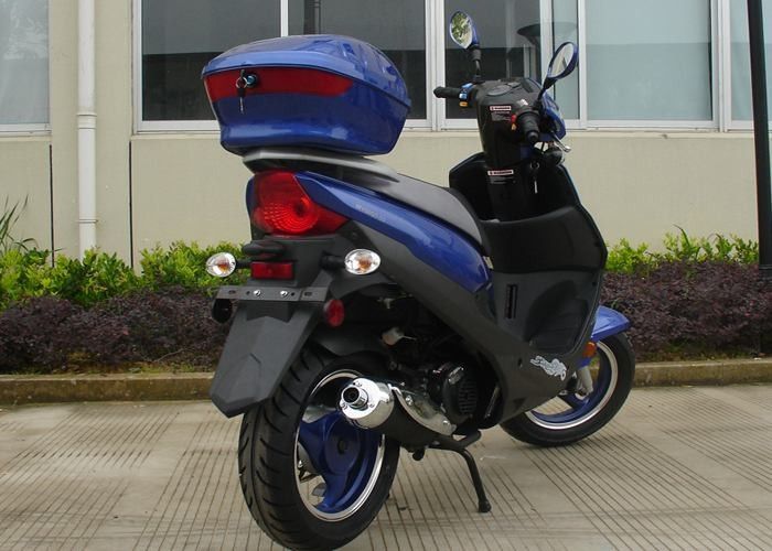 Aluminium Frame Scooter Motor Dewasa 12V 7A Biru 50cc Motor Scooter Dengan Headlight