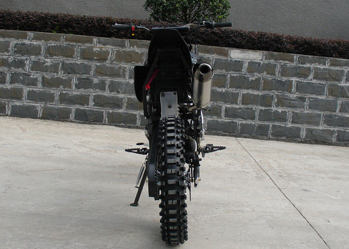 Apollo Style 250cc Dirt Bike Motorcycle Black Dengan Tangki Minyak 8L Transmisi Manual