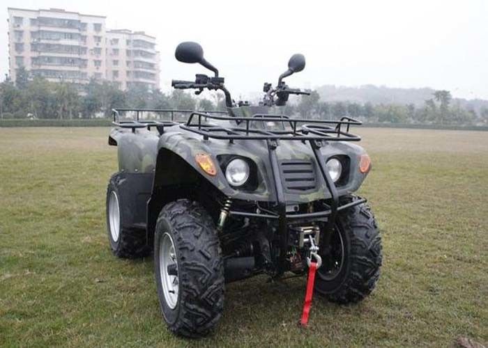 Kendaraan Utilitas Off Road ATV 400cc Quad Bike Mesin Besar dengan kemampuan Mendaki 30 derajat