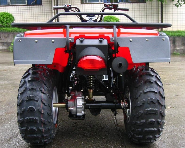 Sepeda Motor Utilitas Four Wheeler 250cc 4 Wheeler ATV Dengan Drive Ukuran Besar