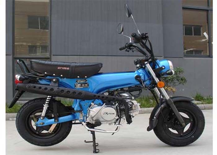 Sepeda Motor Bertenaga Tinggi 125cc Dengan Rem Cakram Mesin 4 Depan, Rem Drum Belakang