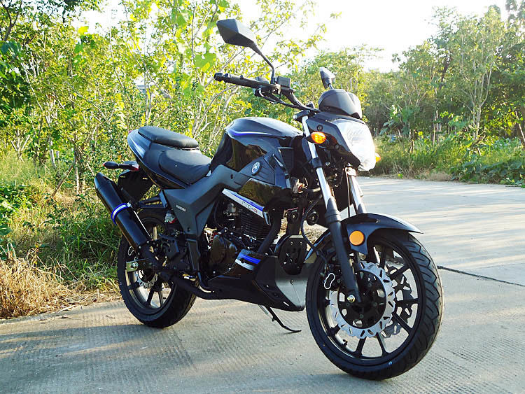 Udara Didinginkan Motor Bertenaga Tinggi 250cc Single Cylinder Motorcycle Dengan Lampu Sinyal