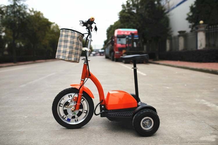 Rem Tangan 350w Sepeda Moped Listrik 25 Km / H Dengan Magnet Permanen Motor DC Brushed