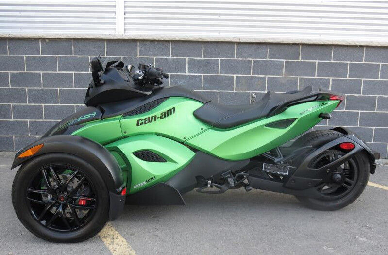 1000cc Can Am 3 Wheel Motorcycle, V - Twin 2 Motor Roda Depan Liquid Cooled