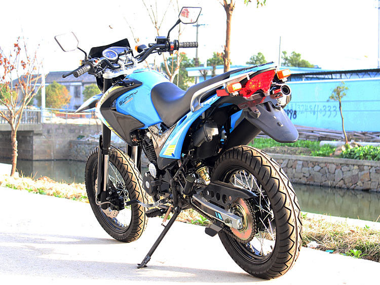 250cc Single Cylinder 4 Stroke Air Cooled Dirt Bike Motorcycle Dengan Chain Drive
