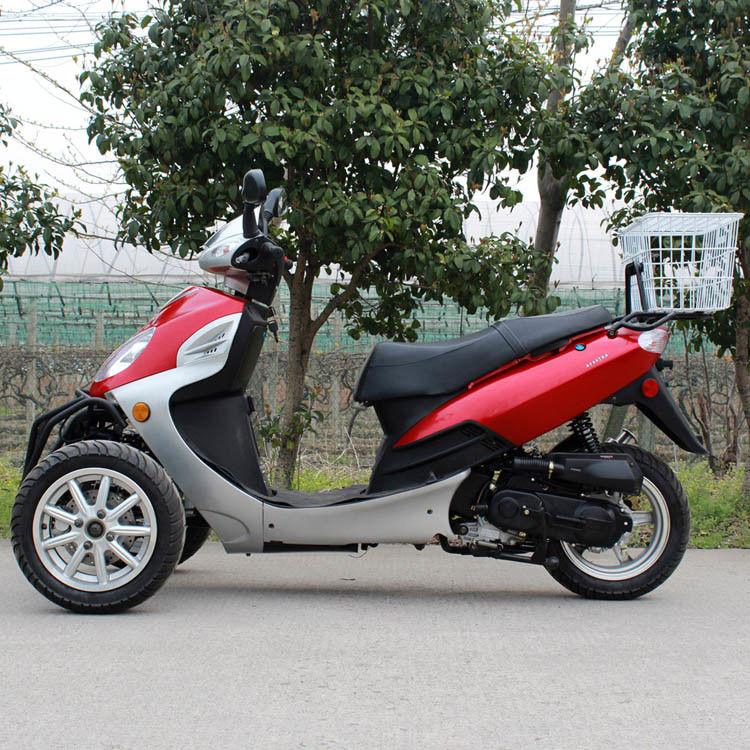 Air Cooled 50cc Dewasa Tri Wheel Motorcycle Single Cylinder 4 Stroke Dengan Kotak Belakang