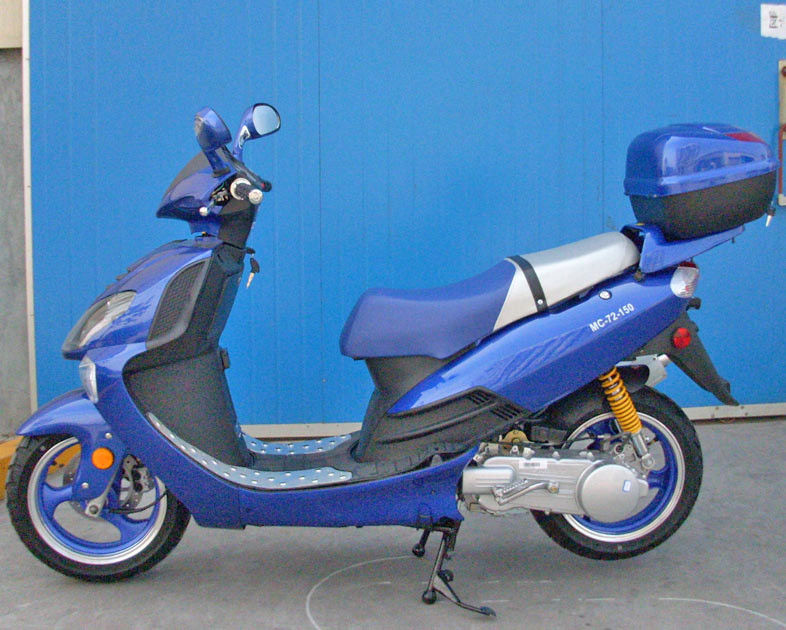 150cc Dewasa Motor Scooter CVT Mesin Pendingin Udara Paksa Dengan Gas Release Switch