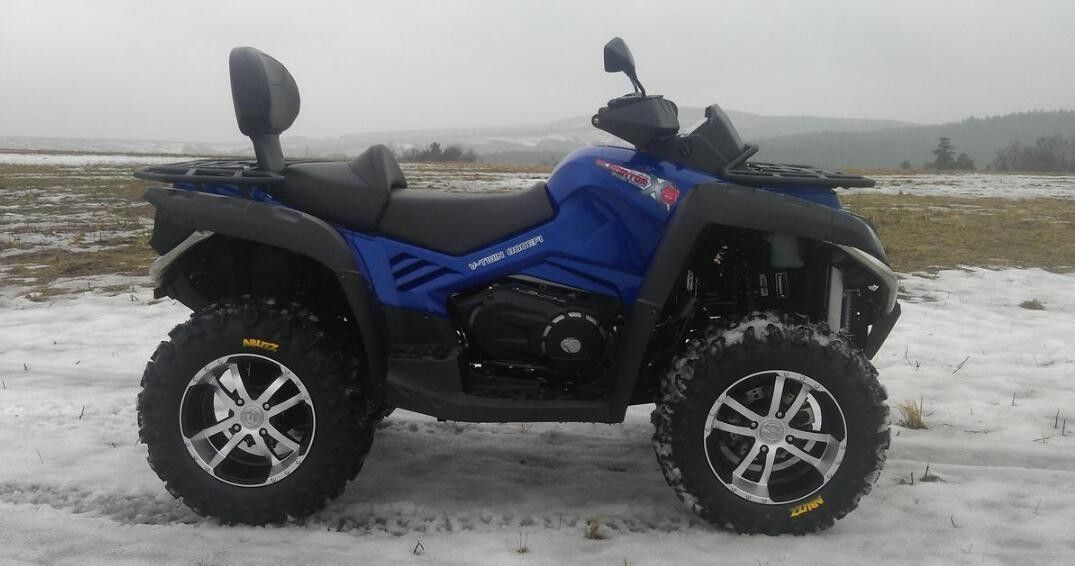 800cc V-Twin 4 Katup 4 Stroke Sport Utility ATV 46kw 6700rpm Dengan Air Didinginkan