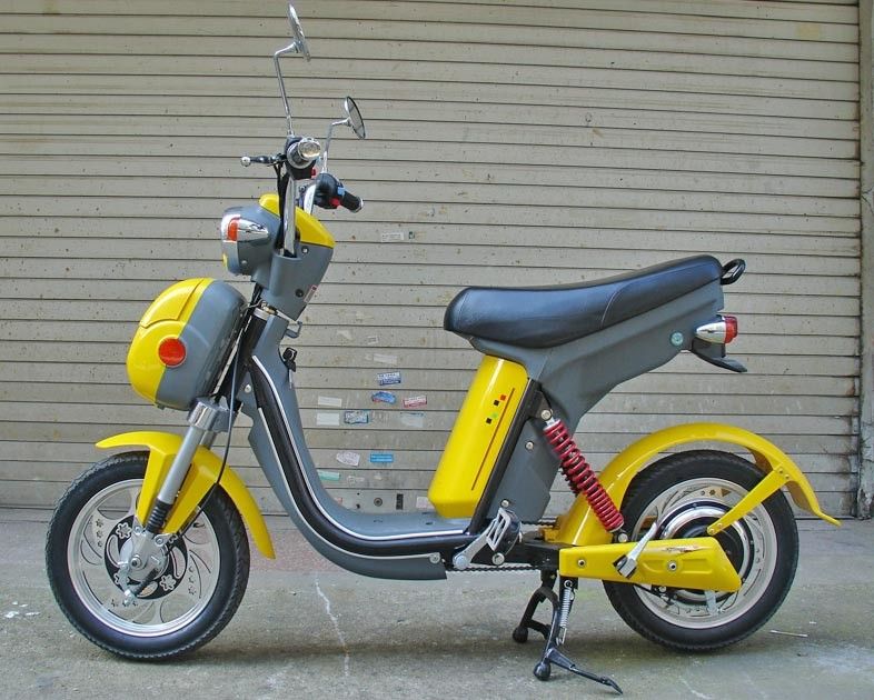 Skuter Motor Listrik Berkecepatan Tinggi 350w 450watt Dewasa E-Skuter Dengan Sertifikat CE