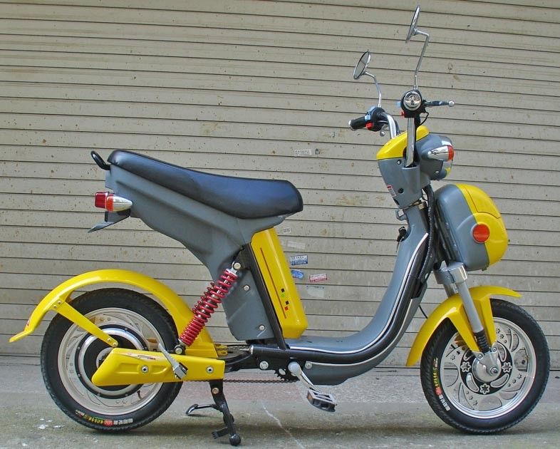 Skuter Motor Listrik Berkecepatan Tinggi 350w 450watt Dewasa E-Skuter Dengan Sertifikat CE