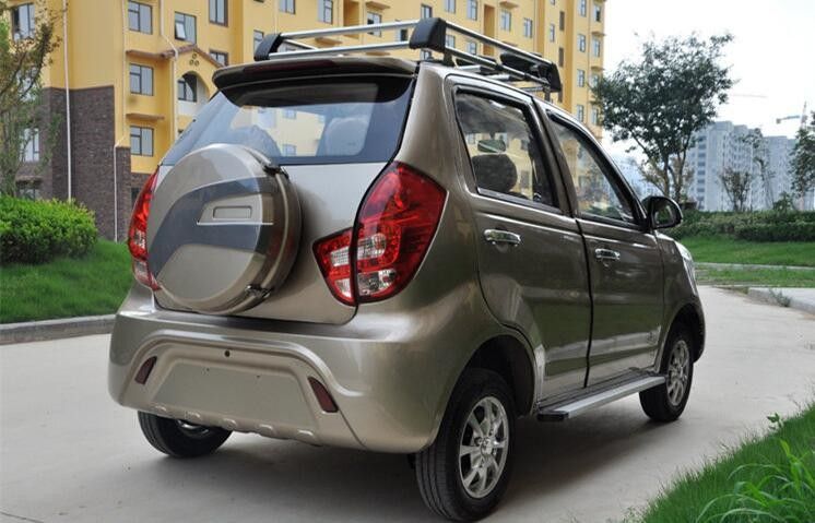 5 Kursi 96V 10kw Mobil Listrik Bertenaga Tinggi Dengan Umur Baterai 300 Kali