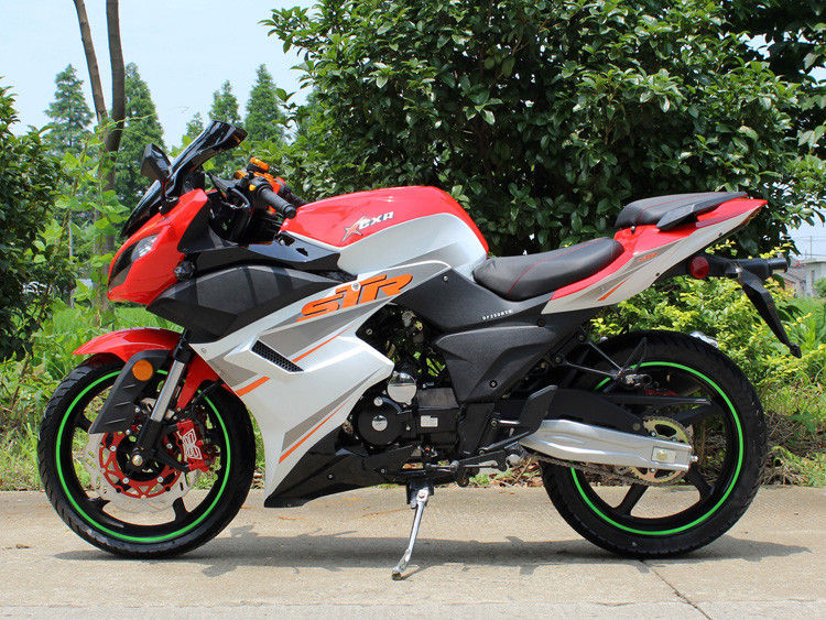 Single Cylinder 4 Stroke Air Cooled Motor Chopper 250cc Dengan Disc / Disc Brake