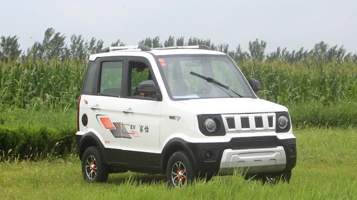Empat Roda Gerobak Golf Listrik Ukuran Mini 1500w Dengan Jarak Lebih Dari 500km