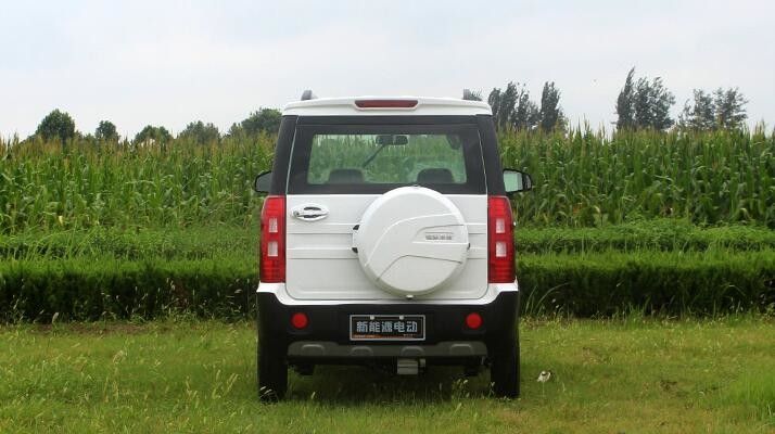 Empat Roda Gerobak Golf Listrik Ukuran Mini 1500w Dengan Jarak Lebih Dari 500km