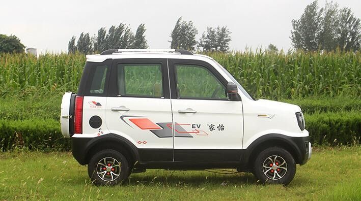 Empat Roda Gerobak Golf Listrik Ukuran Mini 1500w Dengan Jarak Lebih Dari 500km