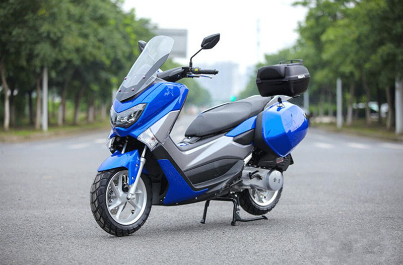 Skuter Dewasa Motor Udara Didinginkan 85 KM / H Kecepatan Maksimum Dengan Hidraulik Shock Absorber