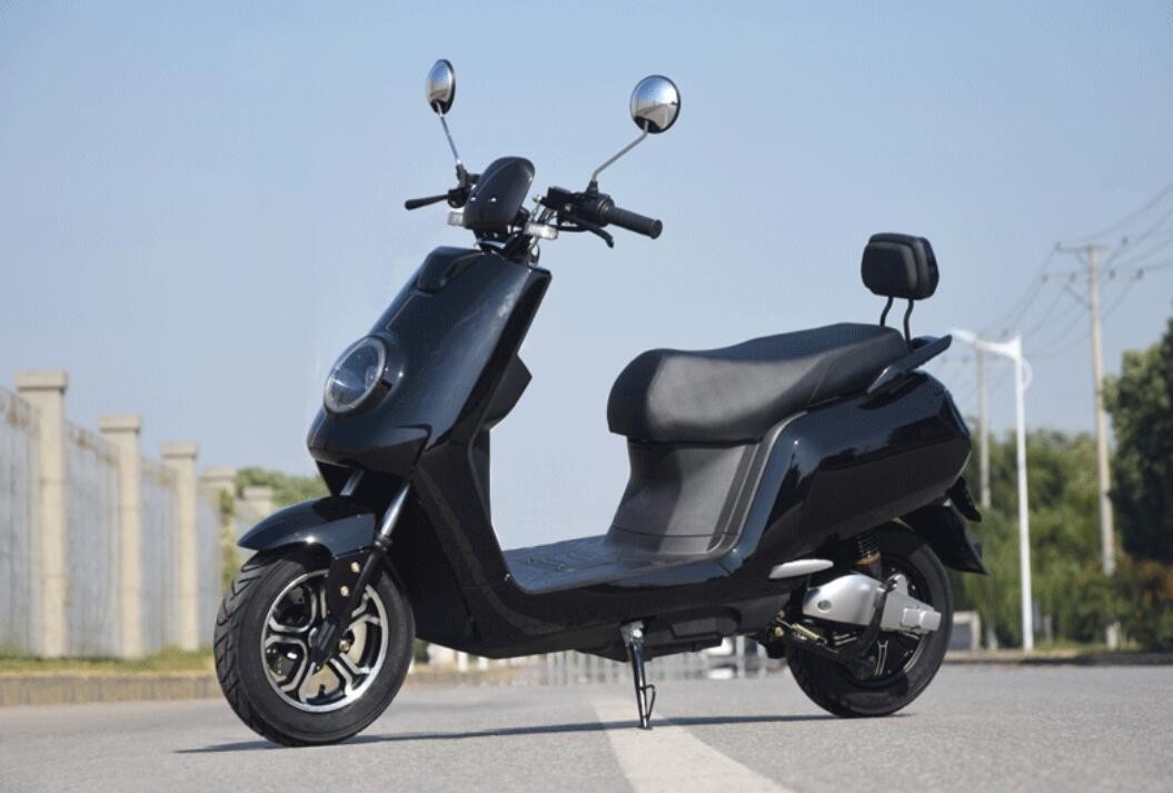Sepeda Moped Listrik 1000W 60km / H Max Speed ​​Niu Electric Scooter Central Motor